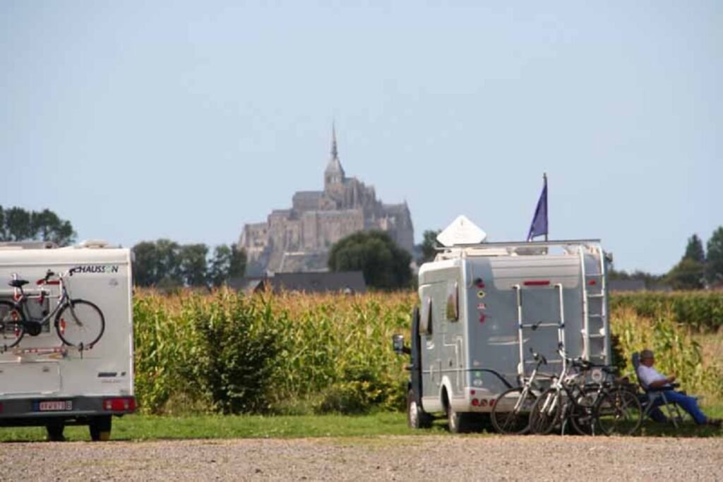 Mont-Saint-Michel by Motorhome, Camping La Bidonniere 